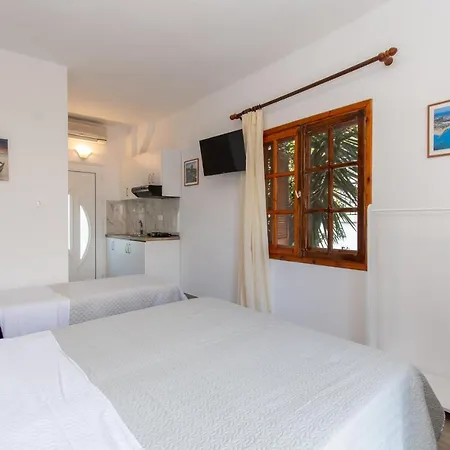 Apartment Star Paradise Neos Marmaras