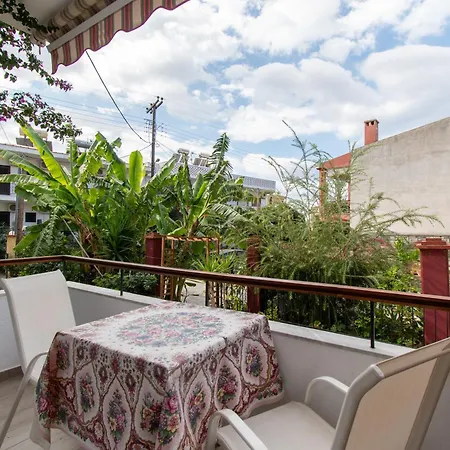 Apartment Star Paradise Neos Marmaras