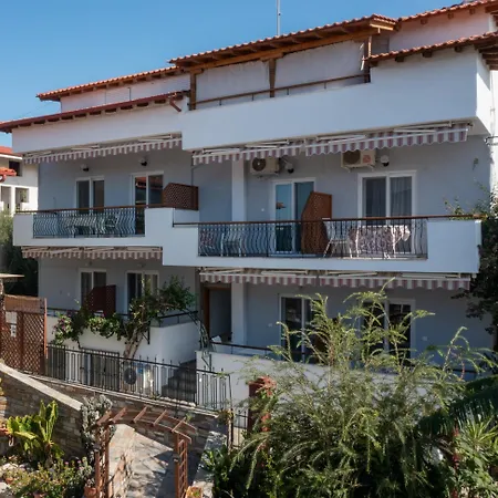 Star Paradise شقة