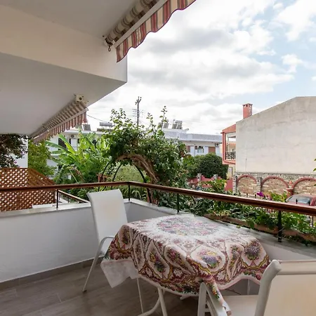 Star Paradise Neos Marmaras